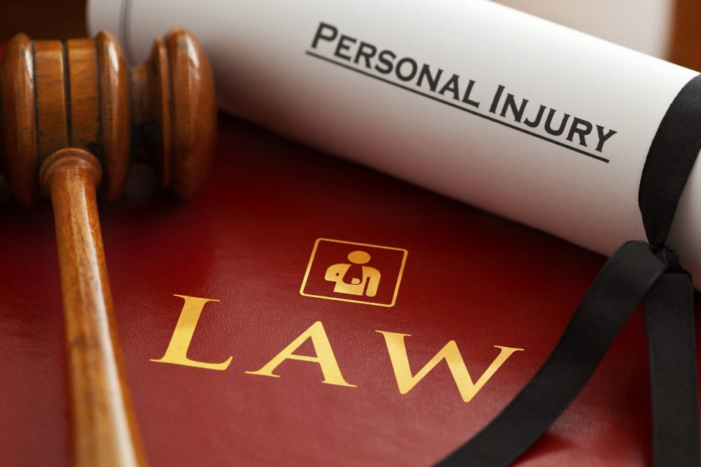 How to Hire the Services of a Personal Injury Lawyer
