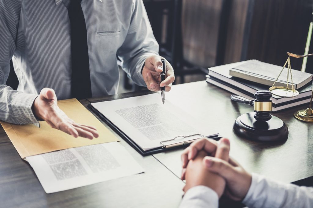 4 Reasons You Should Hire a Bilingual Attorney