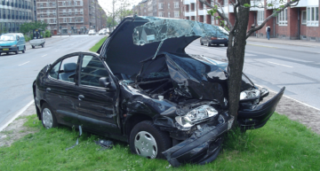 How to Choose the Right Accident Lawyer After a Car Crash in Cheyenne?